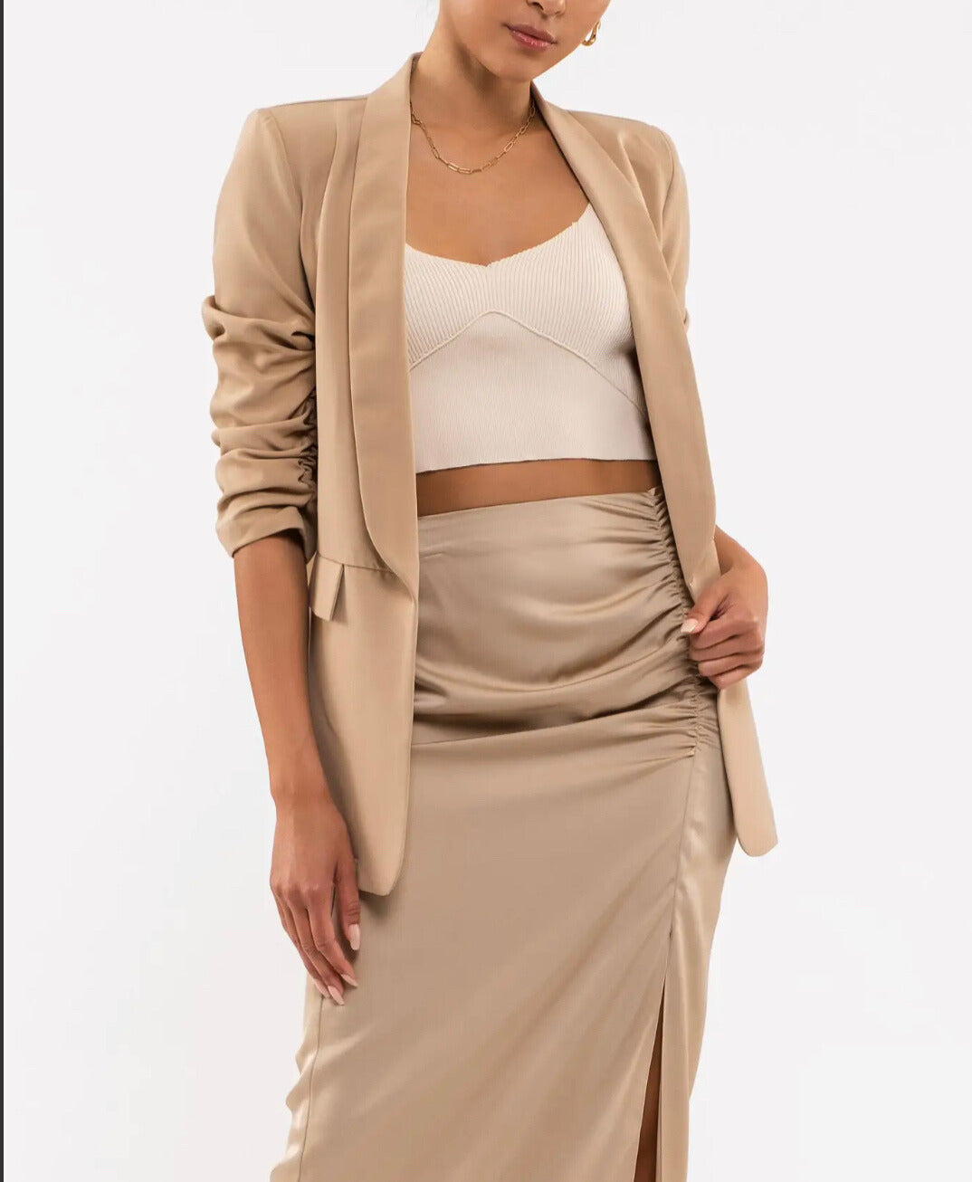 RUCHED SLEEVE BLAZER