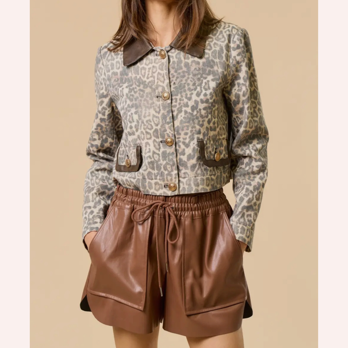 Daphne Leopard Botton Down Jacket with Faux Collar Contrast Trim