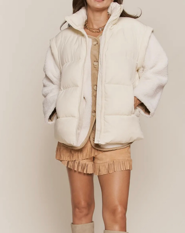 HIGH COLLAR CREAM PUFFER VEST