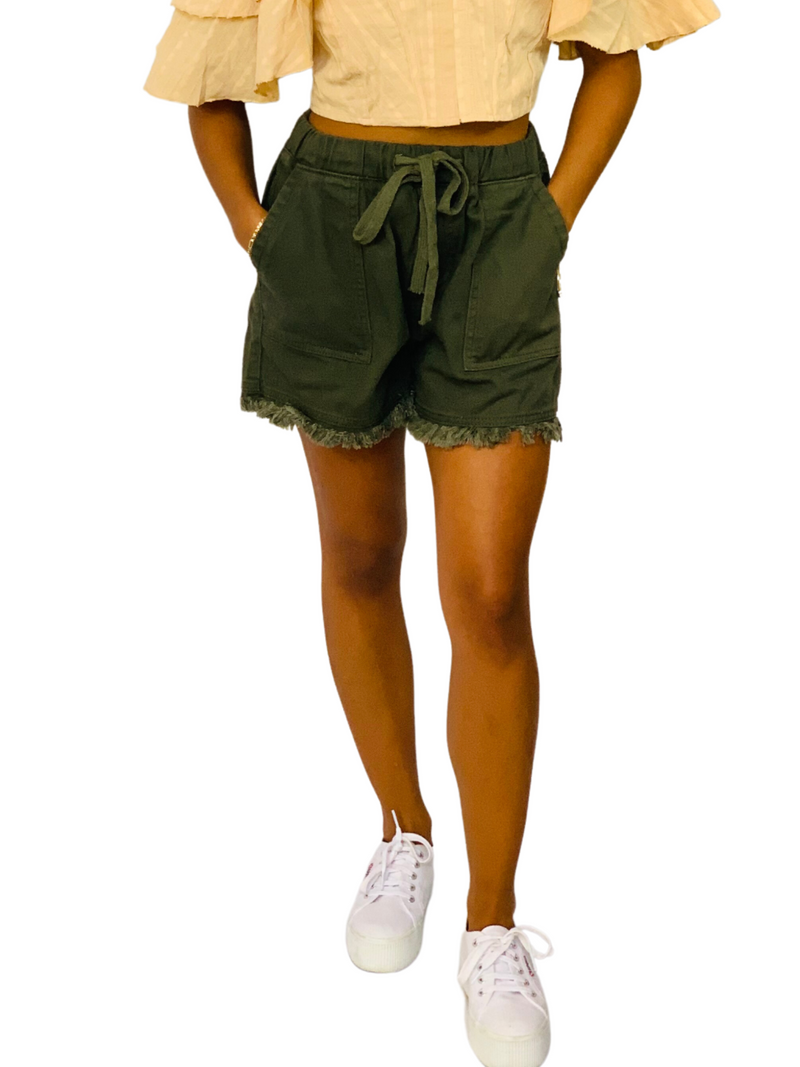 FRONT TIE FRINGED HEM SHORTS